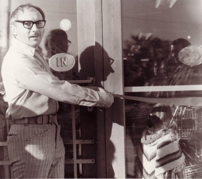 Perron_Hank.jpg - Payfair Opening - Hank Perron